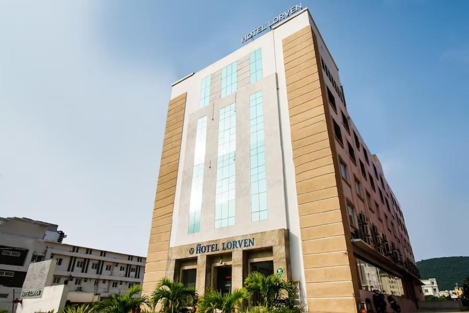 Hotel Lorven Visakhapatnam Buitenkant foto