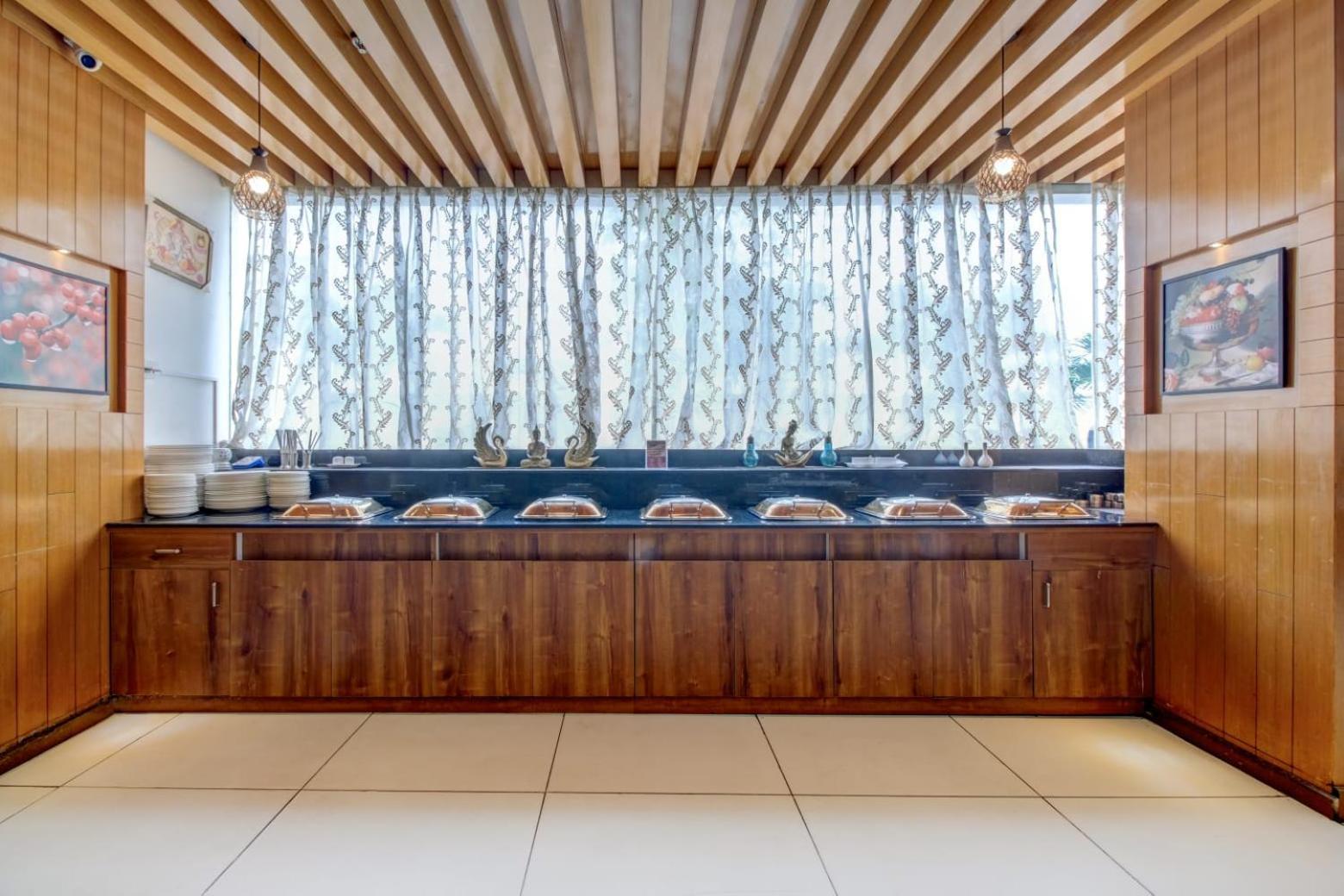 Hotel Lorven Visakhapatnam Buitenkant foto