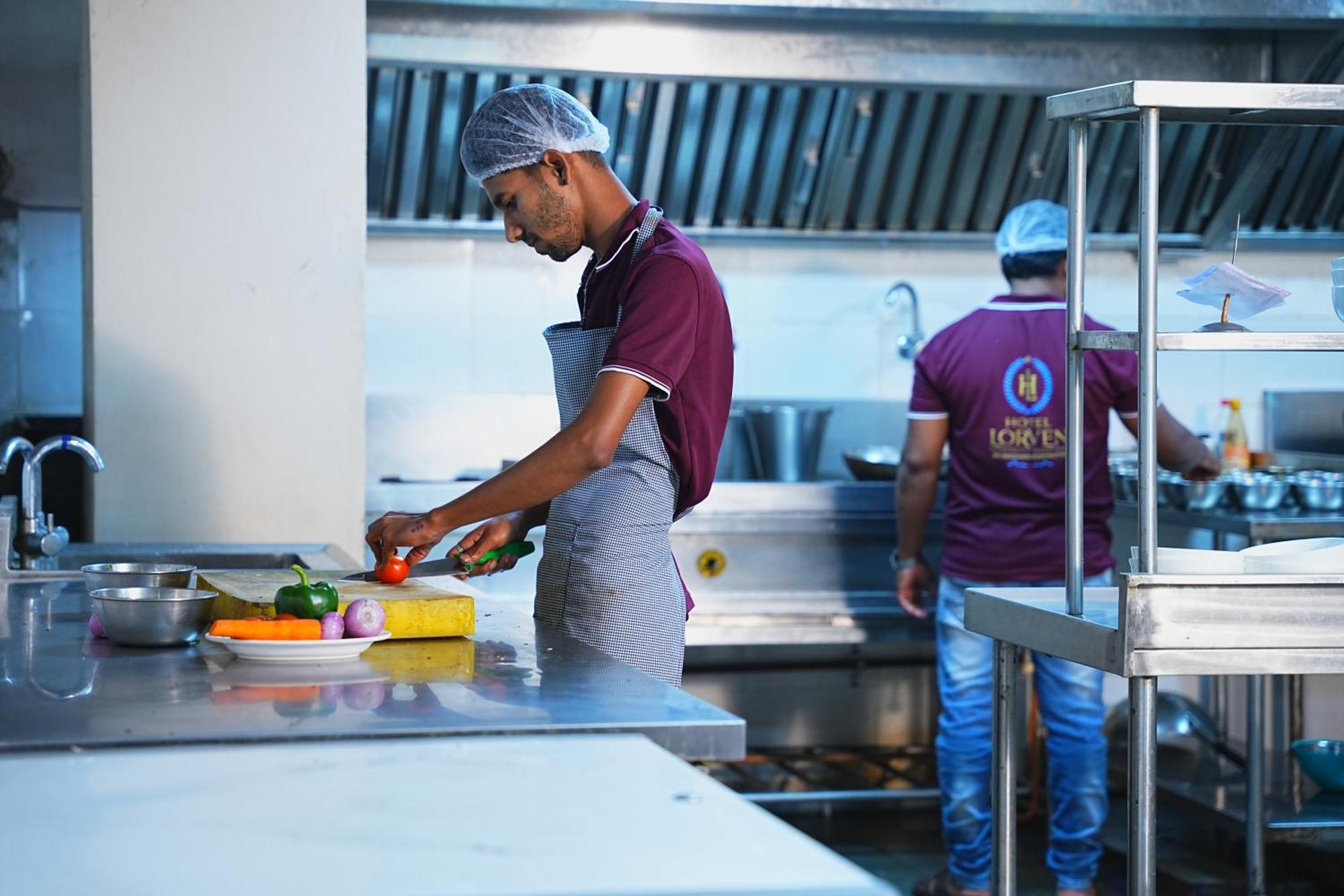 Hotel Lorven Visakhapatnam Buitenkant foto
